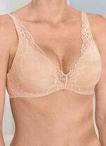 Triumph Body MakeUp Illusion Spets-BH med flexibla komfortbyglar 