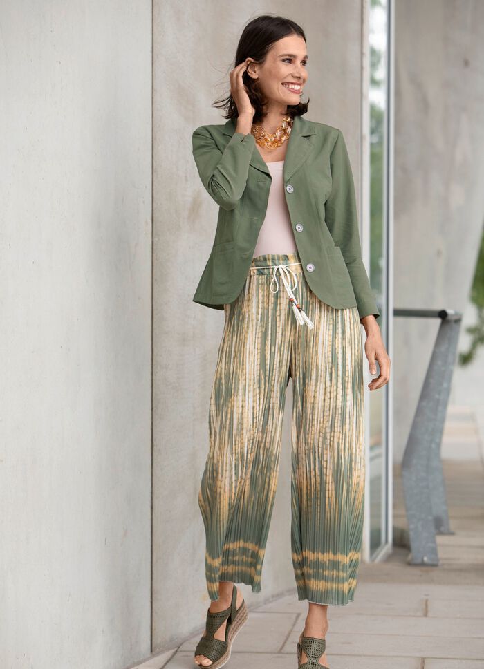 Blusjacka med axelvaddar 