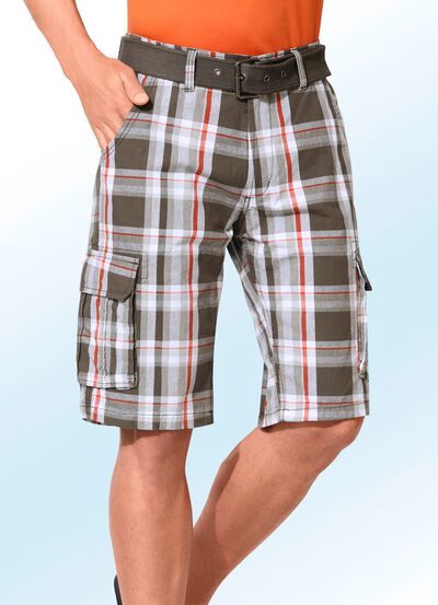 Bermudashorts med b&auml;lte och cargofickor i 2 f&auml;rger 