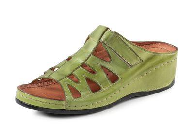 Tvillingmulor gjorda av delvis skuggat nappal&auml;der av kohud 