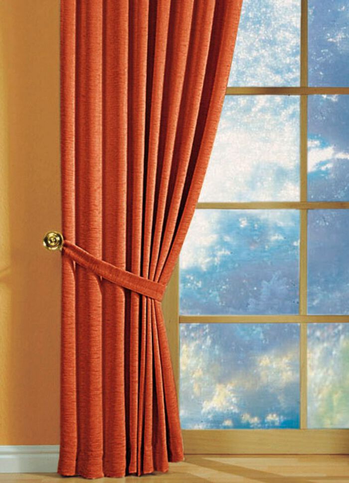 &Ouml;vergardinssats med universellt skenband 